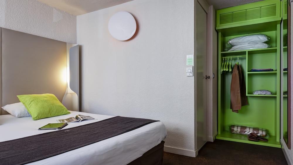 Campanile Genève - 3*
